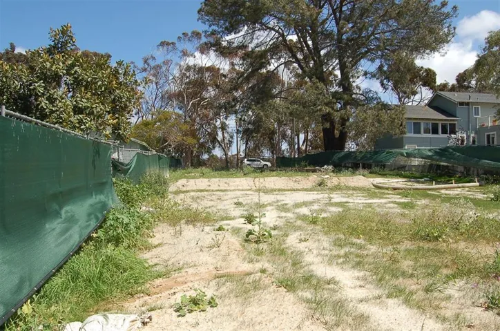 2605 Drive, Carlsbad, California 92008