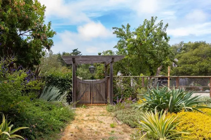 3625 N Main Street, Soquel, California 95073
