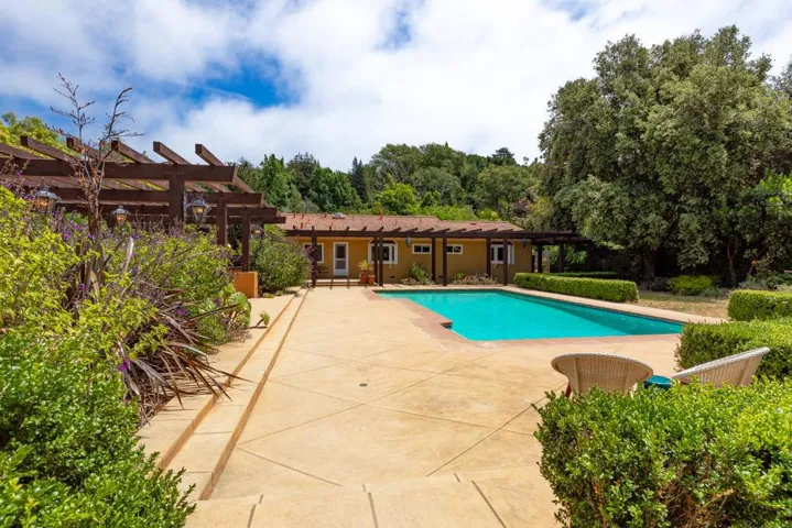3625 N Main Street, Soquel, California 95073
