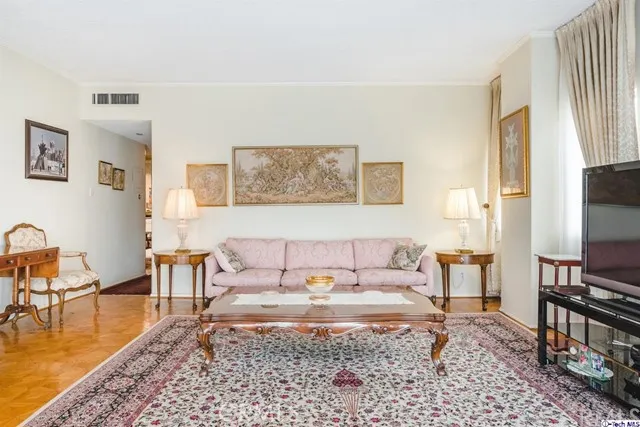 1155 N Brand Boulevard 501, Glendale, California 91202