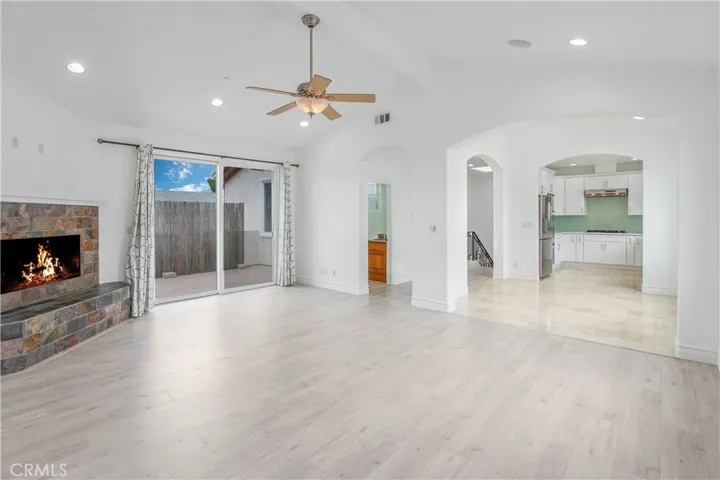 2305 Carnegie Lane B, Redondo Beach, California 90278