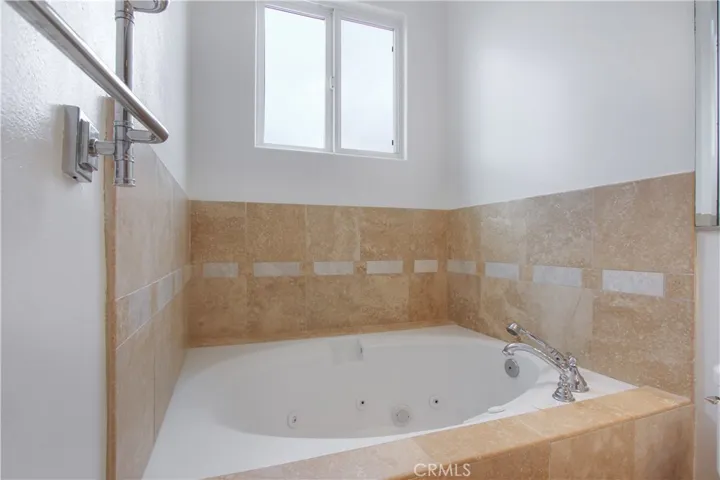 2305 Carnegie Lane B, Redondo Beach, California 90278