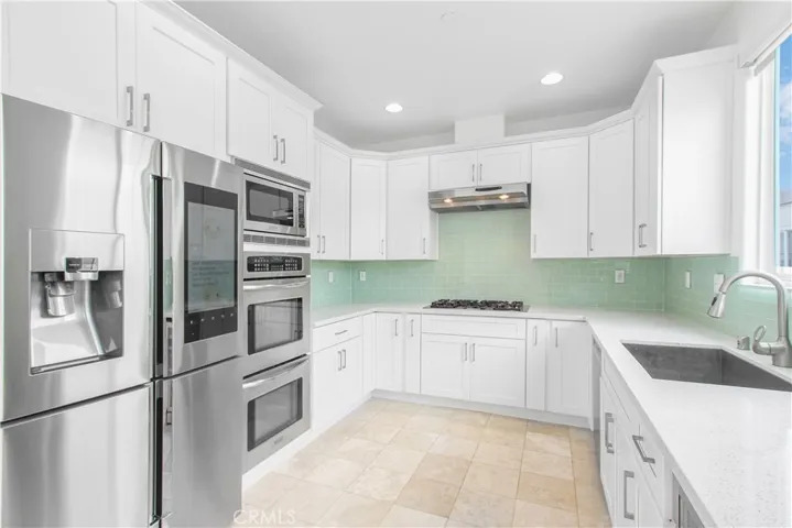 2305 Carnegie Lane B, Redondo Beach, California 90278