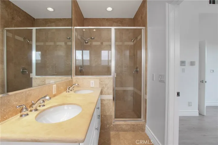 2305 Carnegie Lane B, Redondo Beach, California 90278