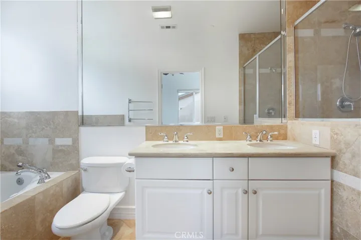 2305 Carnegie Lane B, Redondo Beach, California 90278