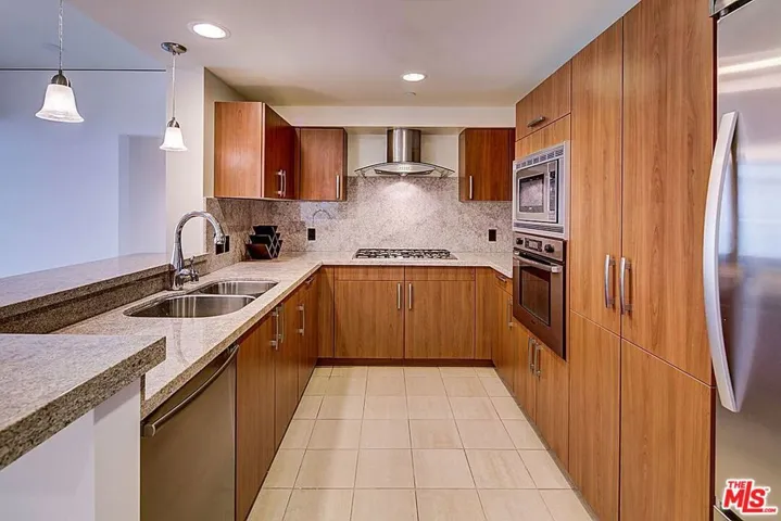 13650 Marina Pointe Drive 1205, Marina Del Rey, California 90292