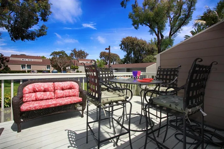 1707 Aldersgate, Encinitas, California 92024