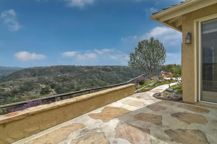 1861 Amalfi Dr, Encinitas, California 92024