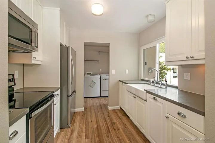 1374 Evergreen Dr, Cardiff By The Sea, California 92007