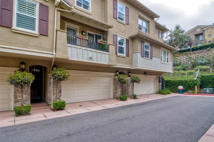 2117 Cosmo Way, San Marcos, California 92078