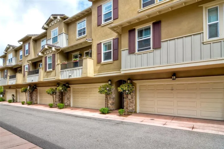 2117 Cosmo Way, San Marcos, California 92078