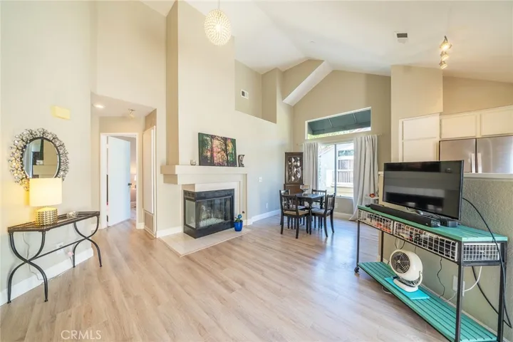 Living Room &​​‌​​​​‌​​‌‌​​‌​​​‌‌​​​‌​​‌‌​​‌‌​​‌‌​​​​ Dining