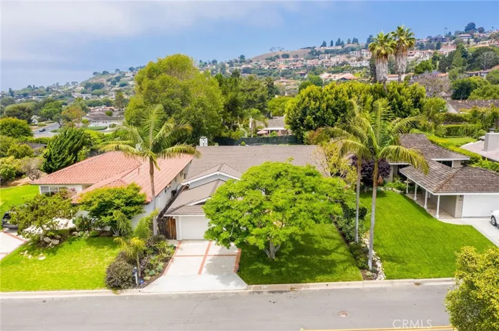 817 Tyburn Road, Palos Verdes Estates, California 90274