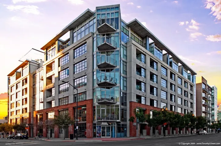 1050 Island Ave. 512, San Diego, California 92101