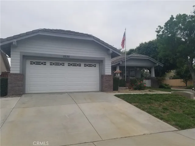 5535 Lincoln Avenue, Hemet, California 92544