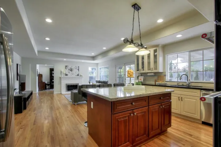 19772 Yuba Court, Saratoga, California 95070