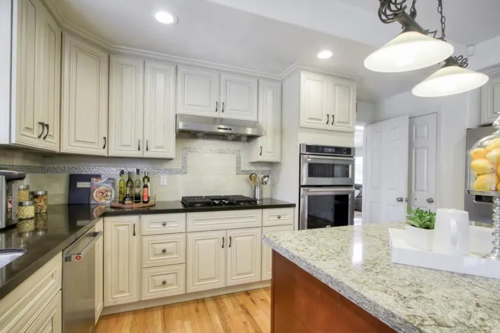 19772 Yuba Court, Saratoga, California 95070