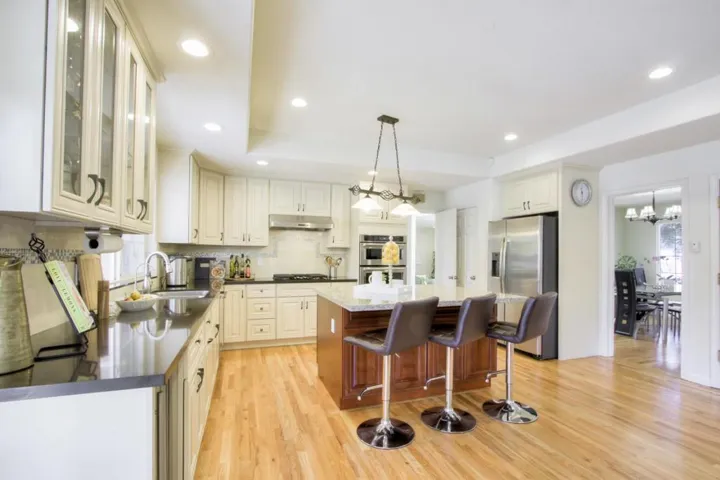 19772 Yuba Court, Saratoga, California 95070