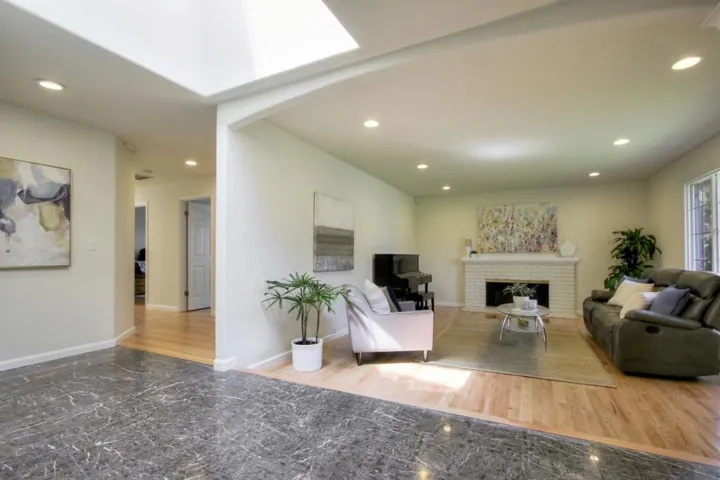 19772 Yuba Court, Saratoga, California 95070