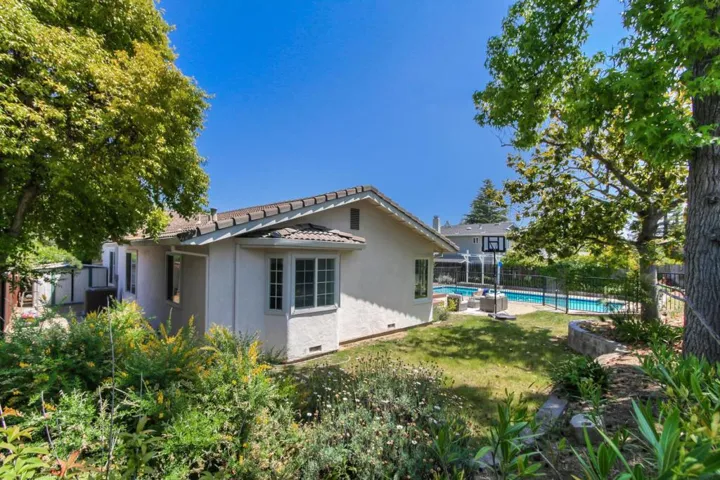 19772 Yuba Court, Saratoga, California 95070