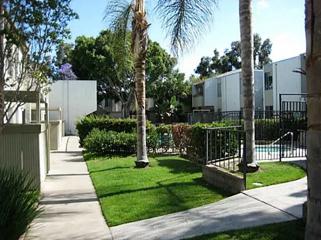 3549 Castle Glen Dr. 225, San Diego, California 92123