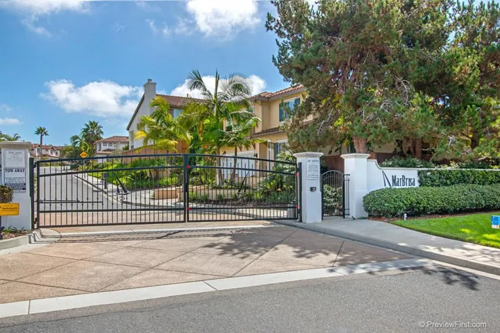 1585 Turquoise Drive, Carlsbad, California 92011