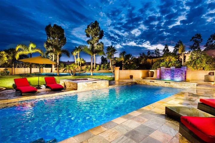 13236 Caminito Mendiola, San Diego, California 92130
