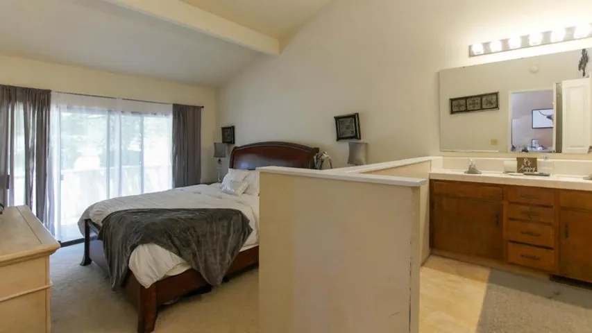 460 Ridgemark Drive, Hollister, California 95023