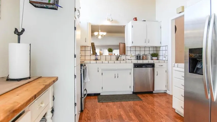 460 Ridgemark Drive, Hollister, California 95023