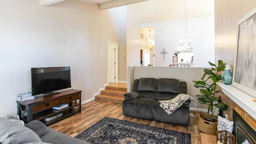 460 Ridgemark Drive, Hollister, California 95023