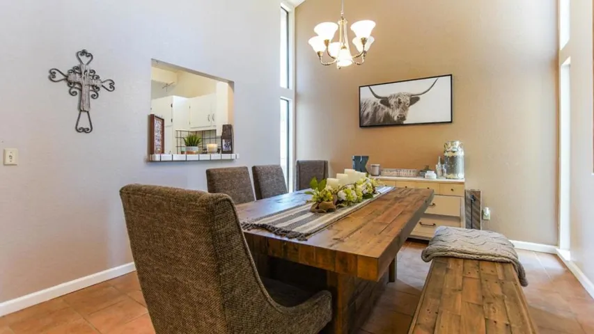 460 Ridgemark Drive, Hollister, California 95023