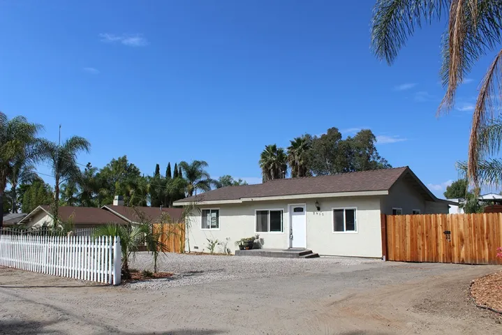 2915 S Santa Fe, San Marcos, California 92069