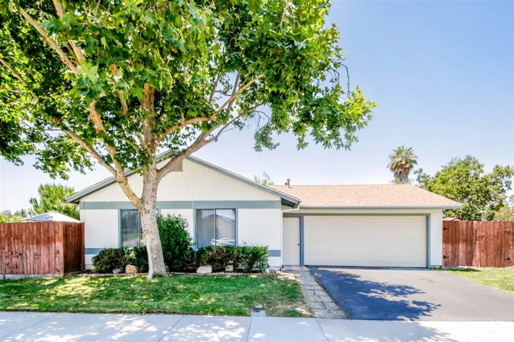 41149 Via Halcon, Temecula, California 92591