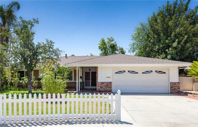 621 Buena Vista Parkway, Hemet, California 92543