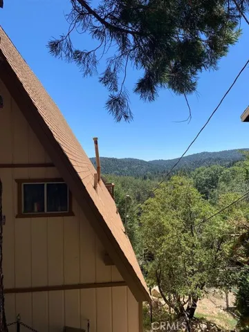 26569 Amador Lane, Lake Arrowhead, California 92352