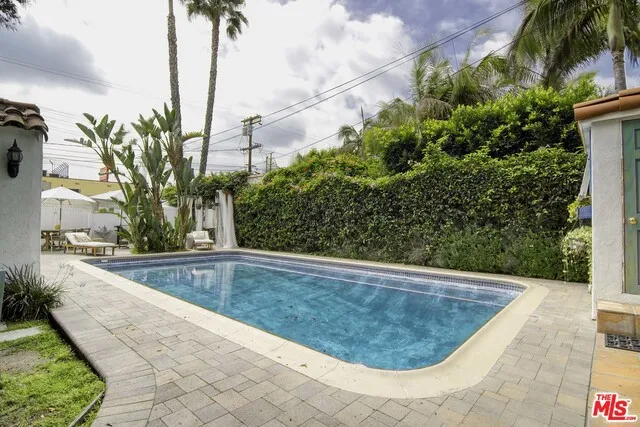 331 N Alfred Street, Los Angeles, California 90048