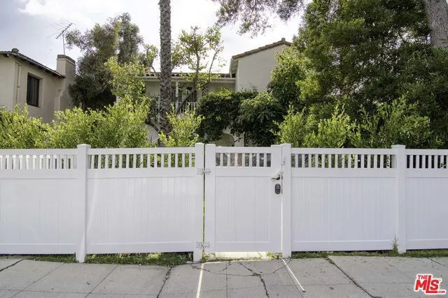 331 N Alfred Street, Los Angeles, California 90048