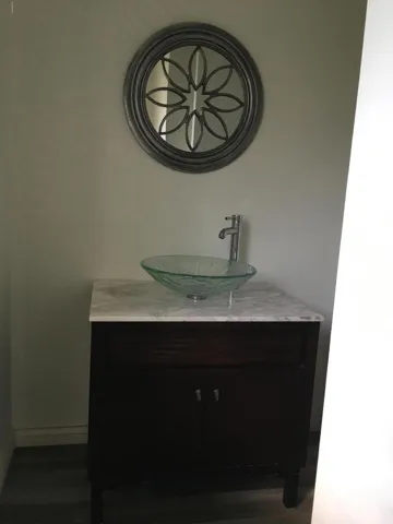 Powder Rm