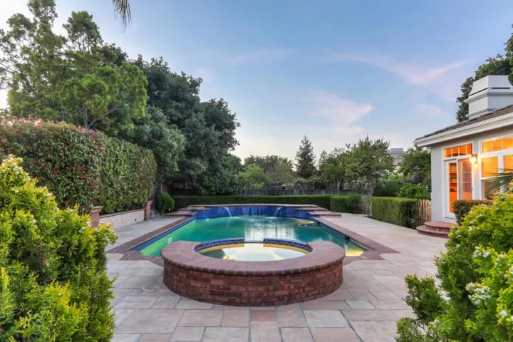 19288 Kerwin Ranch Court, Saratoga, California 95070