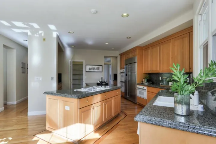 19288 Kerwin Ranch Court, Saratoga, California 95070