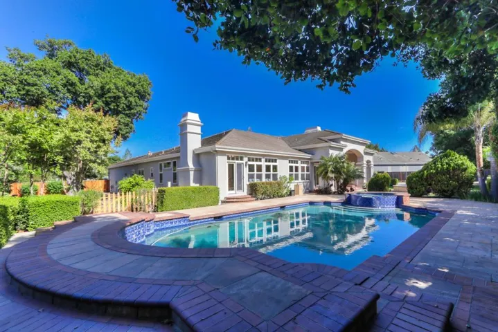 19288 Kerwin Ranch Court, Saratoga, California 95070