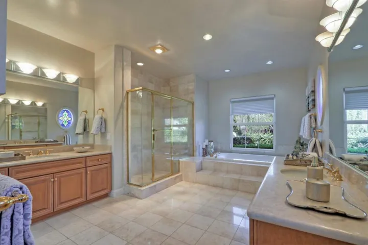 19288 Kerwin Ranch Court, Saratoga, California 95070