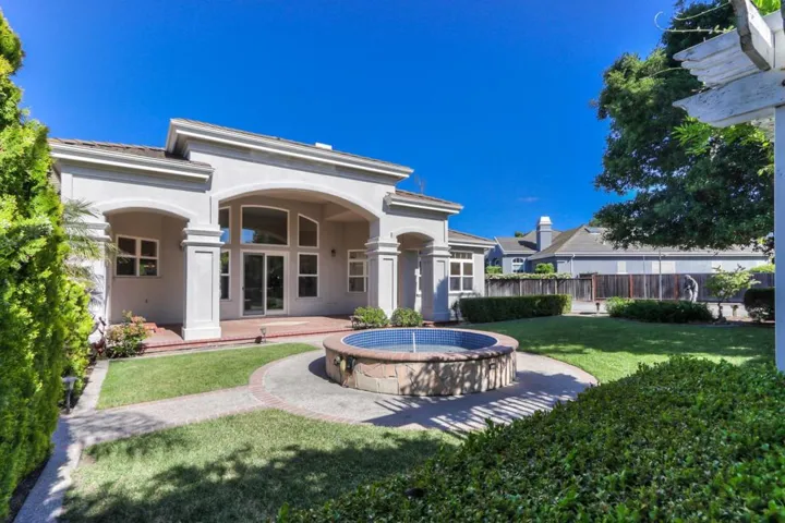 19288 Kerwin Ranch Court, Saratoga, California 95070