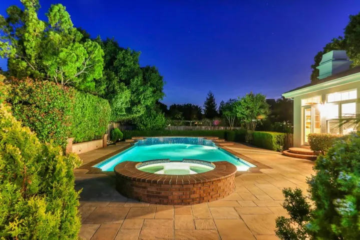 19288 Kerwin Ranch Court, Saratoga, California 95070
