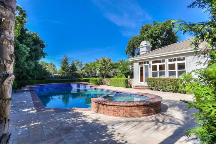 19288 Kerwin Ranch Court, Saratoga, California 95070
