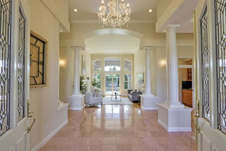 19288 Kerwin Ranch Court, Saratoga, California 95070