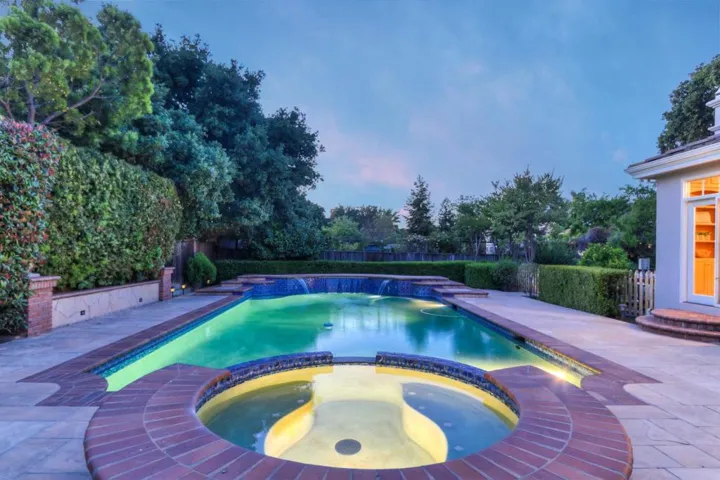 19288 Kerwin Ranch Court, Saratoga, California 95070