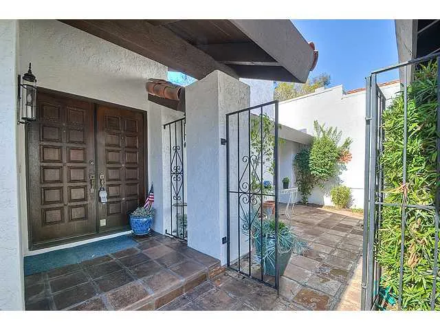 615 Camino Ynez Court, Solana Beach, California 92075