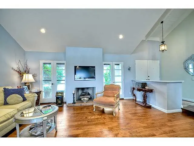 615 Camino Ynez Court, Solana Beach, California 92075