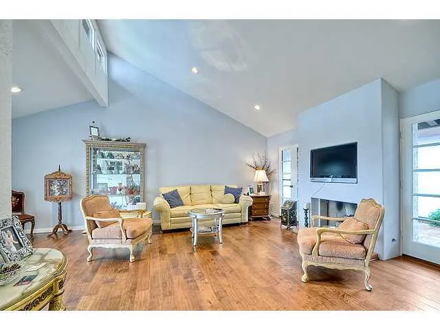 615 Camino Ynez Court, Solana Beach, California 92075